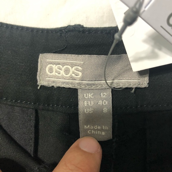 ASOS Chino Shorts - Picture 3 of 3